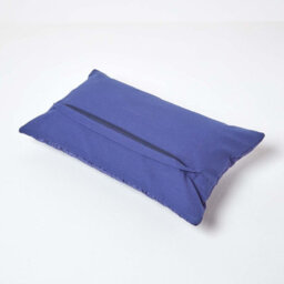 Homescapes Navy Blue Crushed Velvet Rectangular Cushion Cover, 30 X 50 Cm - thumbnail 3