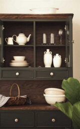 Statement Furniture Queensbury Large Triple Dresser, Three Door Display Cabinet With Oak Top - Bottle Green - thumbnail 7