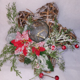 Garden Store Direct Twig Wrapped Star Centrepiece Candle Holder With Poinsettia And Berry Frosted Décor