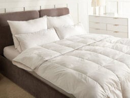 Beliani Duvet Duck Down 6 Tog Light Warm Krivan 150 X 200 Cm - thumbnail 2