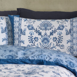 Catherine Lansfield Zoukara Floral Reversible Single Duvet Cover Set With Pillowcase Blue - thumbnail 3