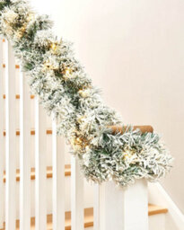 Werchristmas Pre-Lit Snow-Flocked Spruce Artificial Christmas Garland 9 Ft, 20 Warm White Leds - thumbnail 4