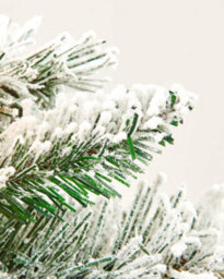 Werchristmas Pre-Lit Snow-Flocked Spruce Artificial Christmas Garland 9 Ft, 20 Warm White Leds - thumbnail 5
