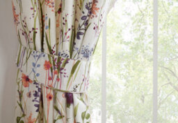 Sundour Hampshire - Fully Lined Floral Curtains - Pencil Pleat - Polycotton (Multi,tie Backs 26''(Pair))