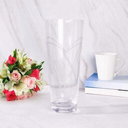 Maison and White Etched Heart Detail Crystal Glass Vase - thumbnail 4