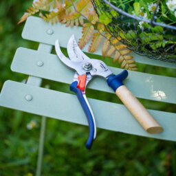Opinel Hand Pruner Slate Blue - Stainless Steel Secateurs With Varnished Beech And Polyamide Handles - thumbnail 1