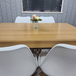 Kosy Koala Dining Table And 4 White Chairs Padded Cushioned Seats Chairs Oak Effect Wood Table Set 4 (140X80X75Cm) - thumbnail 8