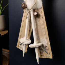 Samuel Alexander 55Cm Wooden Decorative Skis With White Fur & Bells Christmas Decoration - thumbnail 5