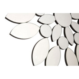 Orsina Flower Shaped Wall Mirror, Petal Design Mirror, Large Decorative Glass Wall Art For Living Room Or Hallway - thumbnail 3