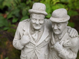 Laurel & Hardy Detailed Comical Garden Ornament - thumbnail 4