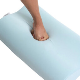 Living And Home Set Of 2 Green Cooling Memory Foam Pillows 60Cm W X 40Cm D X 9Cm H - thumbnail 3