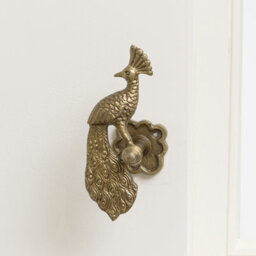Melody Maison Set Of 2 Antique Brass Gold Metal Peacock Curtain Tie Backs - thumbnail 8