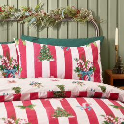 Catherine Lansfield Christmas Stripe Reversible Duvet Cover Set With Pillowcases Red - thumbnail 3