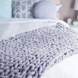 Living And Home Grey Knitted Chenille Decorative Fuzzy Blanket Lightweight Throw Blankets For Bed 1000mm(L) - thumbnail 3