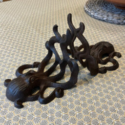 Selections Cast Iron Octopus Decorative Bookends (Set Of 4) - thumbnail 8