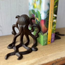Selections Cast Iron Octopus Decorative Bookends (Set Of 4) - thumbnail 4