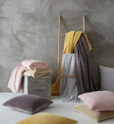 Catherine Lansfield Downstairs Living Extra Large Raschel Velvet Touch 200X240Cm Blanket Throw Ochre - thumbnail 3