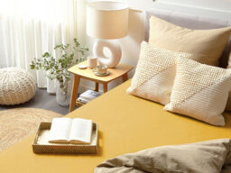 Beliani Fitted Sheet Janbu 200 X 200 Cm Cotton Mustard - thumbnail 2