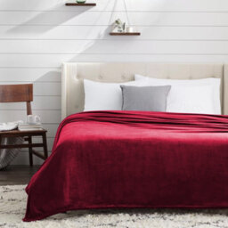 Ameha Fleece Plain Blanket, Lightweight & Reversible Throw For Travel, Bed & Sofa Blanket, Red Single 130X150Cm - thumbnail 2
