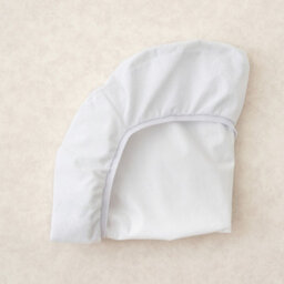 The Tiny Bed Company Waterproof Fitted Mattress Protector - Moses Basket (74 X 28Cm) - thumbnail 3