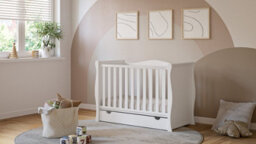 VICULII Willow White Sleigh Mini Cot Bed With Drawer And Pocket Sprung Hypoallergenic 120 X 60 Cm - thumbnail 1