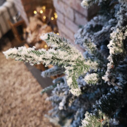Samuel Alexander 8Ft (240Cm) Premier Slim Green Lapland Spruce Snow Flocked Christmas Tree Pe Pvc Mixed Branches - thumbnail 2