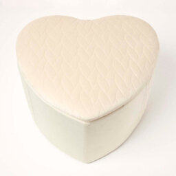 Homescapes Arundel Heart-Shaped Velvet Footstool With Storage, Cream - thumbnail 2