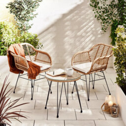 Furniturebox Belize Beige Garden Bistro Set 2 Seat Rattan Garden Table & Chairs Coffee Bistro Table Set - Outdoor Patio Bistro Set