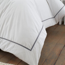 Bianca Fine Linens Contrast Trim 200 Thread Count Cotton Single Duvet Cover Set With Pillowcase White / Black - thumbnail 4