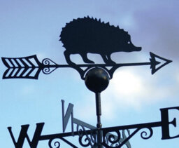 Poppy Forge Hedgehog Weathervane - Hand Made By Traditional Forge - Powder Coated Steel Wind Vane - Steel - W61 X H88 Cm - Black