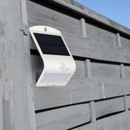 V-Tac Rechargeable Solar Security Wall Lights With Pir Motion Sensor For Outdoor Spaces - thumbnail 3