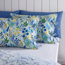 Catherine Lansfield Tilly Floral Reversible King Duvet Cover Set With Pillowcases Blue - thumbnail 3