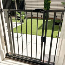 Bettacare Auto Close Pet Gate, 103.8Cm - 110.8Cm, Slate Grey, Pressure Fit Stair Gate For Dog & Puppy - thumbnail 7
