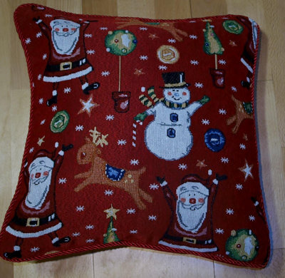 "Luxury Living Jolly 18"" Tapestry Christmas Cushion"