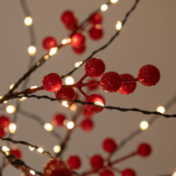 Samuel Alexander 1.5M Light Up Red Berry Christmas Tree With 635 Warm White Leds - thumbnail 6