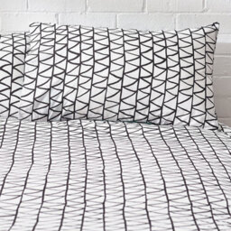 Style Lab Arizona Jungle Leaf Reversible Duvet Cover Set, Double, Black - thumbnail 6