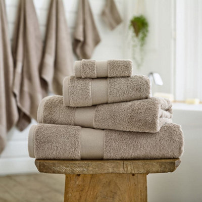 Deyongs Egyptian Embrace Egyptian Cotton Bathroom Towels 550Gsm Fluffy, Soft & Absorbent - image 1