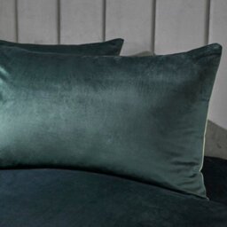 Laurence Llewelyn-Bowen Montrose Luxury Bottle Green Velvet Duvet Cover Set - thumbnail 2