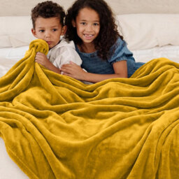 Bedlooms Ochre Blanket, Reversible & Lightweight Couch & Bed Throw Blanket, King 200X240Cm - thumbnail 5