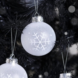 Melody Maison Set Of 3 Round White Frosted Snowflake Christmas Baubles - 8Cm - thumbnail 3
