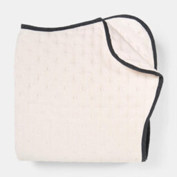 Ohs Scallop Edge Quilted Throw Lightweight Blanket Bedspread, Cream/black - 150 X 200 Cm - thumbnail 4