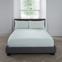 Serene Plain Dyed Soft Touch 32Cm Green Fitted Bed Sheet - thumbnail 3