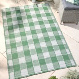 Dreams & Drapes Gingham Classic Check Print Uv Resistant Green Outdoor Rug - thumbnail 1