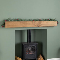 Samuel Alexander 1.90M Festive Garland With Green Seasonal Leaves And Red Berries - thumbnail 9