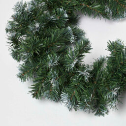 Homescapes Green Snow Dusted Christmas Wreath, 18 Inches - thumbnail 2