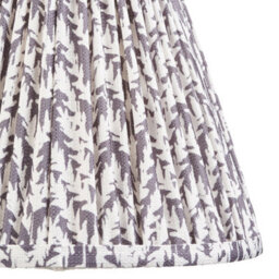 Loops Elegant Handcrafted 25Cm Pearl Grey Tapered Cylinder Lamp Shade With Pleated Design - thumbnail 3