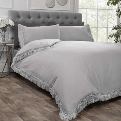 Rapport Tia Trellis Tasselled Duvet Cover Bedding Set - image 1