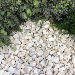 Charles Watson 9-12mm Polar White Marble Chippings Decorative Garden Stone Bulk Bag Approx. 850Kg - thumbnail 6