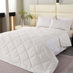 Homescapes Premium Heavy Wool Duvet - Warm & Washable - King - thumbnail 2