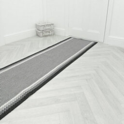Geo Indoor/outdoor Hallway Runner Rug - Durable, Reversible & Hardwearing Carpet For Home Or Garden - thumbnail 4